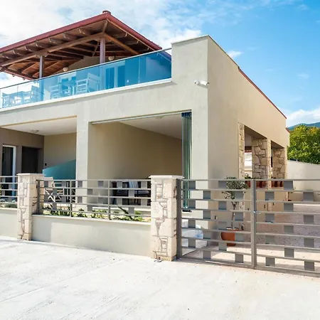 Lagaria Luxury شقة