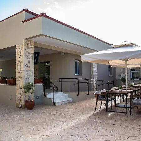 Lagaria Luxury أسبروبالتا