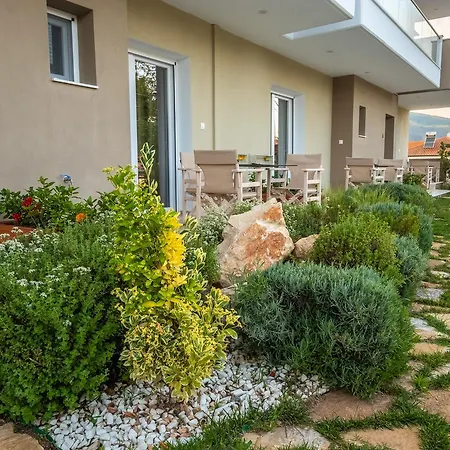 Lagaria Luxury