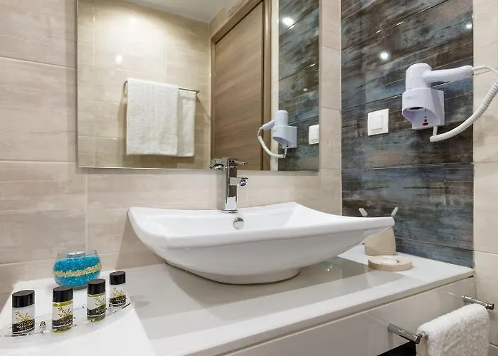 Lagaria Luxury Asproválta