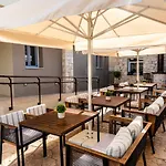 Lagaria Luxury *