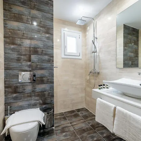 Lagaria Luxury Asproválta